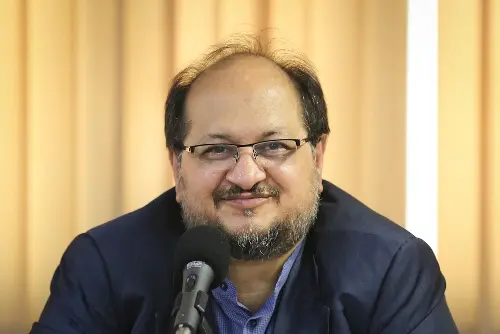شریعتمداری